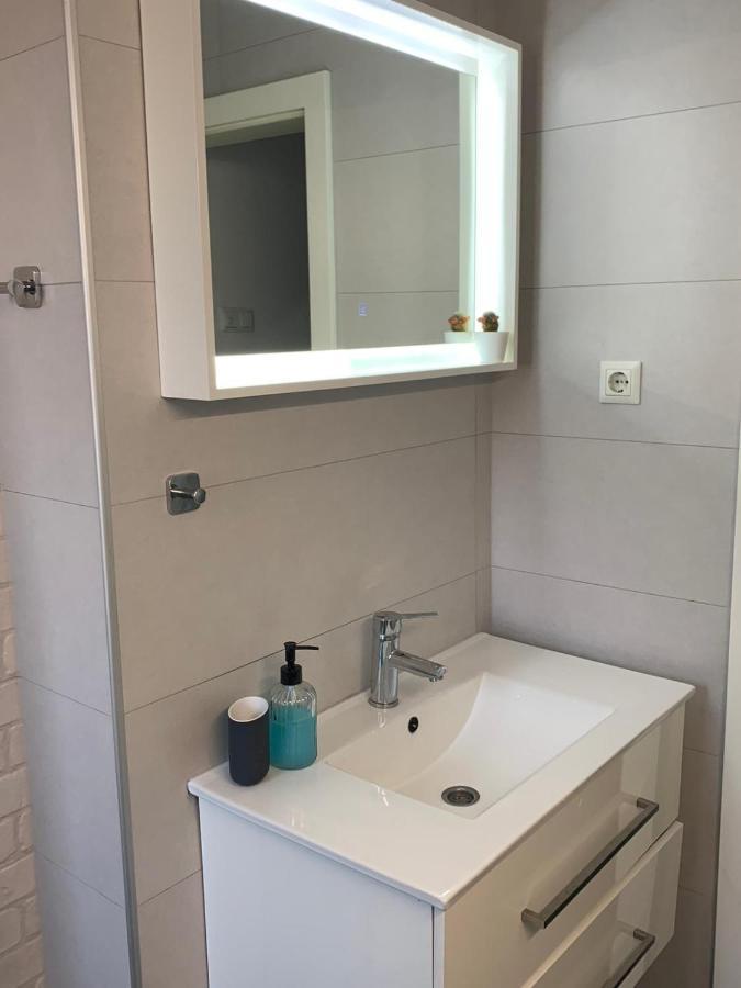 טוזלה Abby Apartmentz מראה חיצוני תמונה